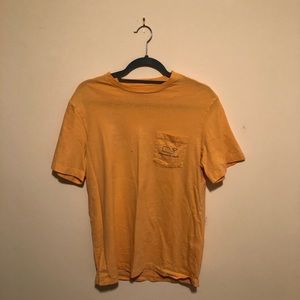 vineyard vines men’s XS orange t shirt